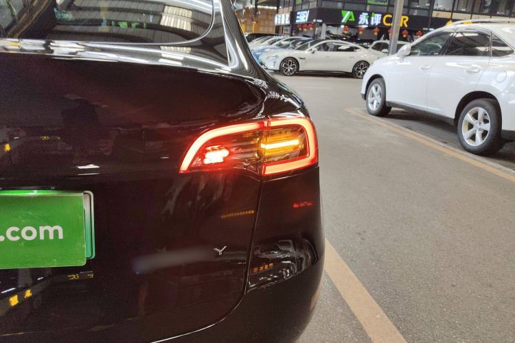 Used Tesla Model Y 2021 Standard Range Rear-Wheel Drive Version
