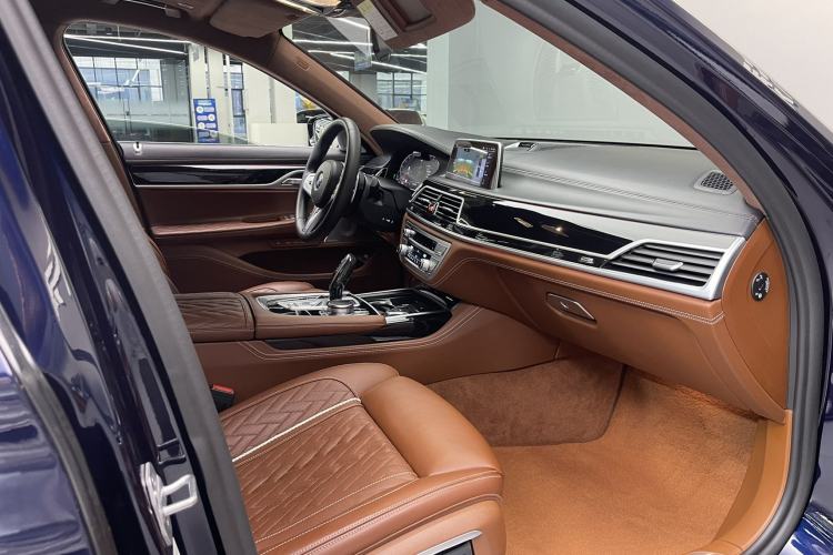 Used BMW 7 Series 2019 Restyled 740Li xDrive Executive M Sport Package
