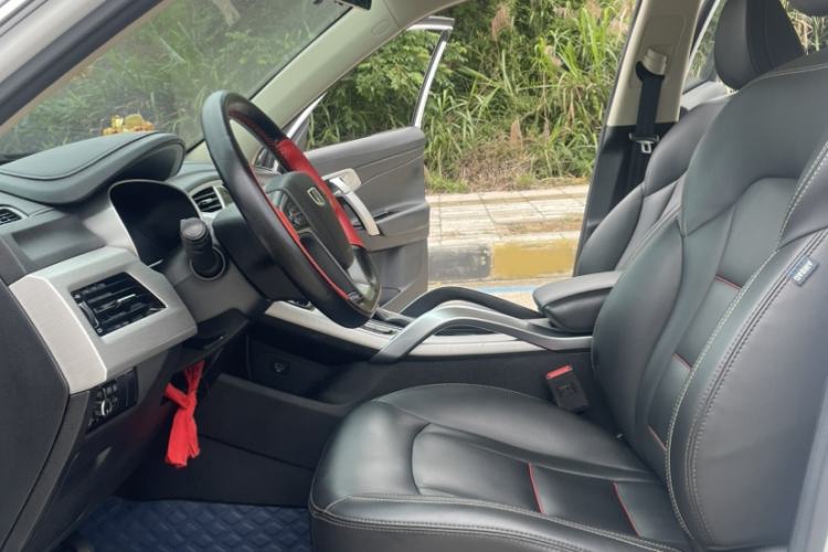 Used Geely Auto Emgrand X7 Sport 2018 1.8TD Automatic Two-Wheel Drive Smart Connect 4G Internet Edition
