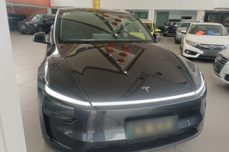 Used Tesla Model Y 2025 Rear-Wheel-Drive Version