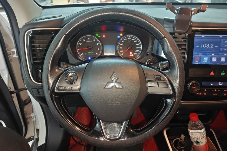 Used Mitsubishi Outlander 2018 2.0L Two-Wheel Drive Glory Edition 5 Seats