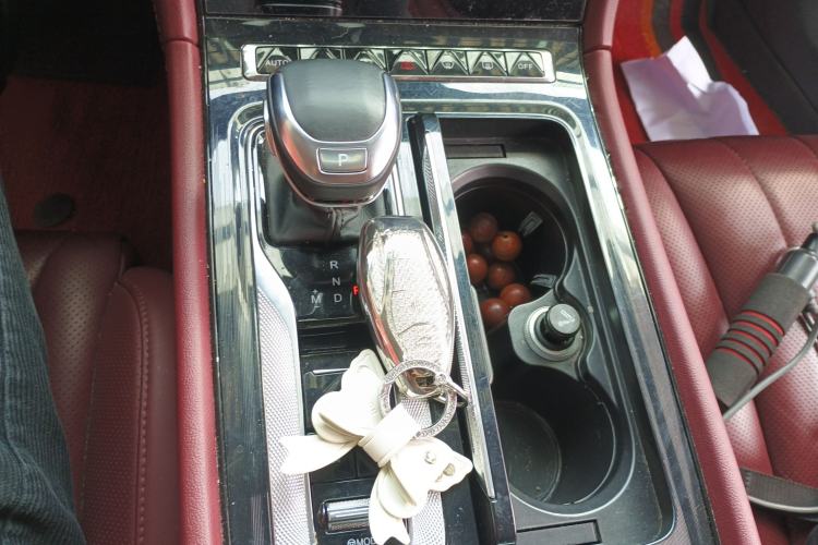 Used Hongqi H5 2024 2.0T Automatic Smart Connect Flagship Edition
