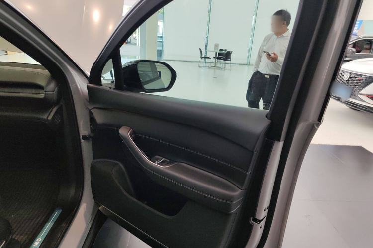 Used Nio ES6 2023 75 kWh
