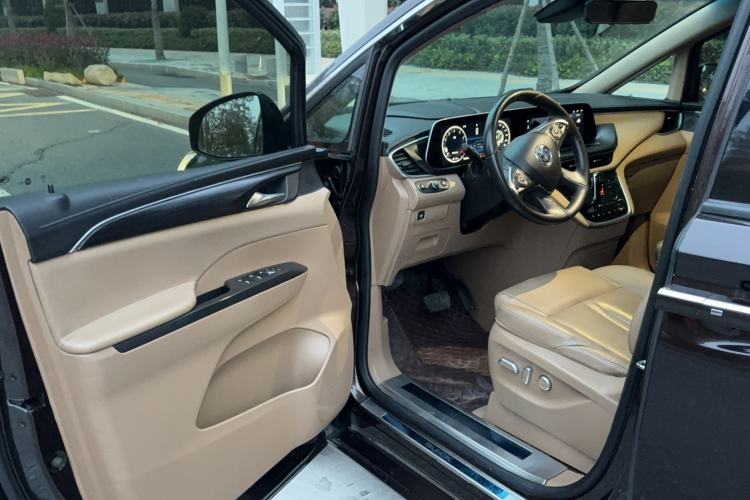 Used Buick GL8 2020 ES Land Cruiser 653T Luxury Model