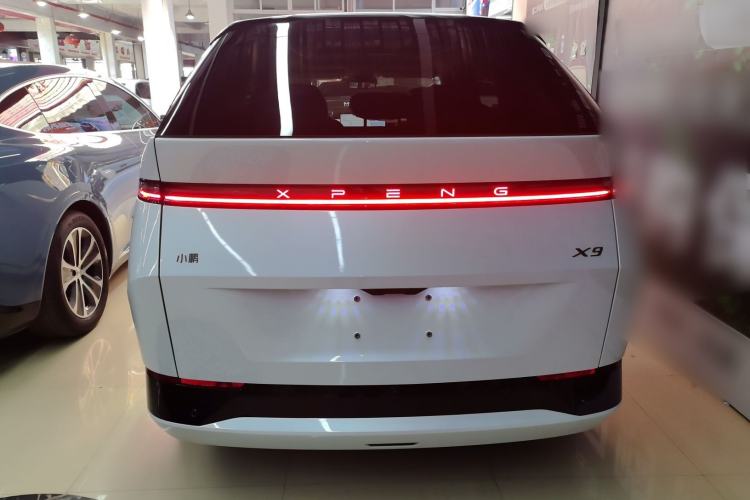 Used XPeng X9 2025 740 Ultra-Long Range Max

