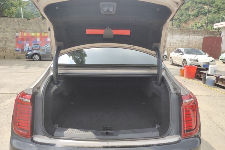 Used Hongqi H9 2020 2.0T Smart Connect Flagship Edition
