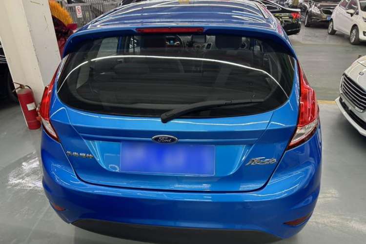 Used Ford Fiesta 2013 Hatchback 1.5L Automatic Fashion Edition

