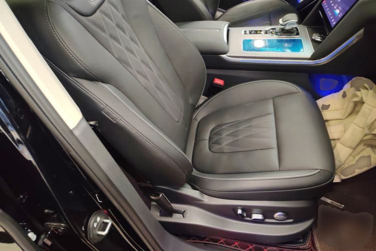 Used Hongqi HS7 PHEV 2024 2.0T PHEV Four-Wheel Drive Flagship Edition 6 Seats
