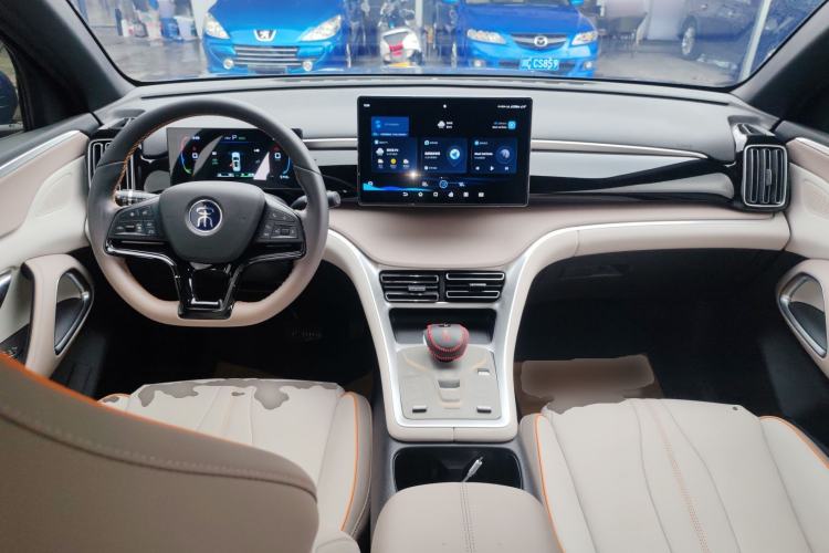 Used BYD Song Pro New Energy 2024 HONOR Edition DM-i 71KM Beyond Model
