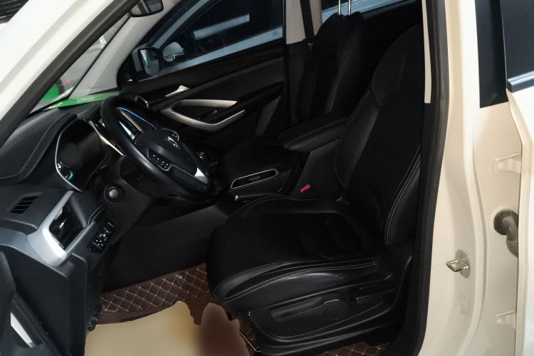 Used Baojun 530 2020 1.5T Manual Luxury Version 6 Seats
