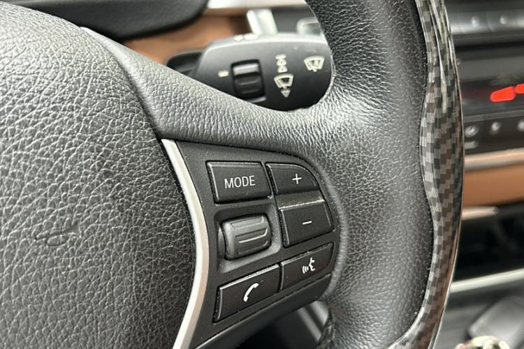 Used BMW 3 Series 2013 320Li Luxury Design Package
