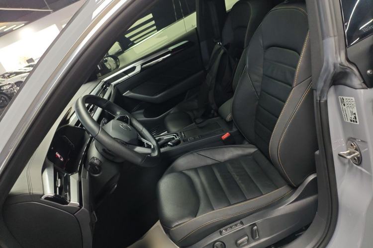 Used Volkswagen FAW-Volkswagen CC 2023 380TSI Striking Edition
