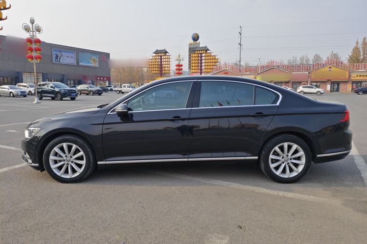 Used Volkswagen Magotan 2018 330TSI DSG Advanced Model
