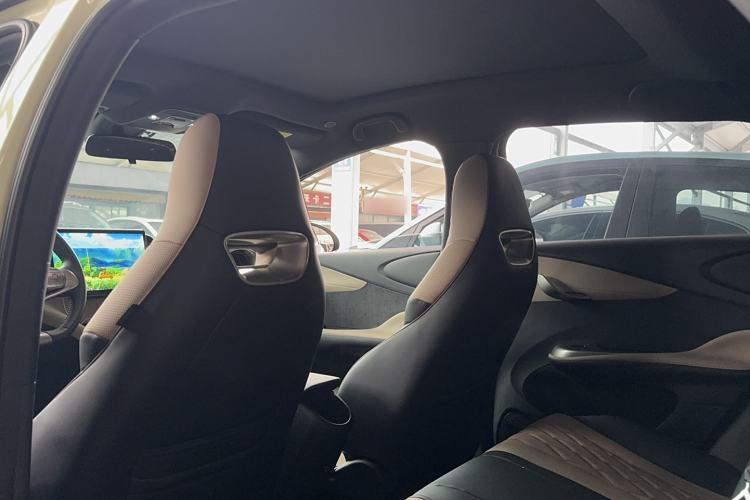 Used BYD Dolphin 2023 420 km Fashion Edition
