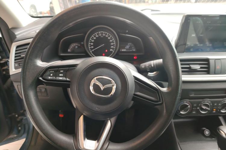 Used Mazda Mazda 3 Axela 2017 Sedan 1.5L Automatic Comfort Model China VI Standard
