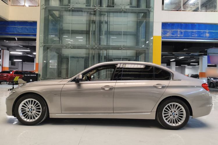 Used BMW 3 Series 2015 320Li Luxury Design Package
