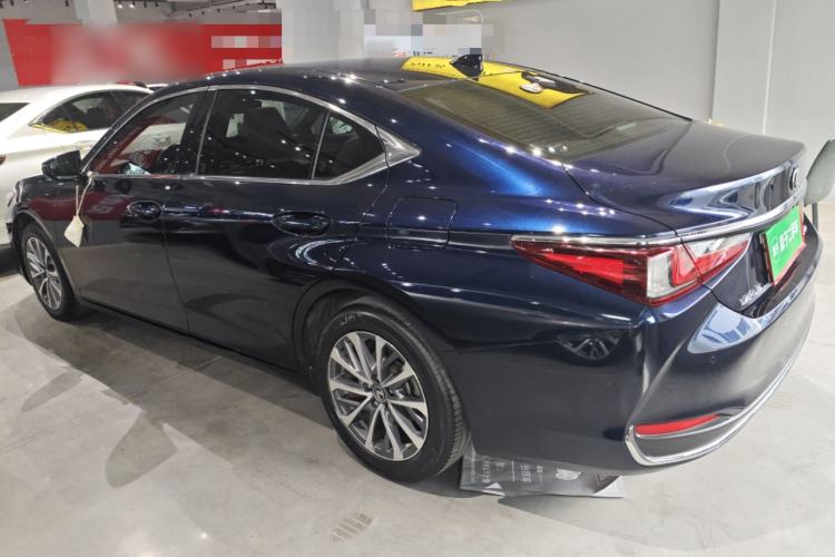 Used Lexus ES 2021 200 Luxury Edition
