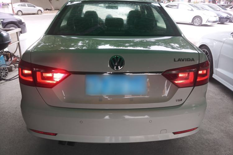 Used Volkswagen Lavida 2013 Revised Version 1.4 TSI DSG Comfort Edition