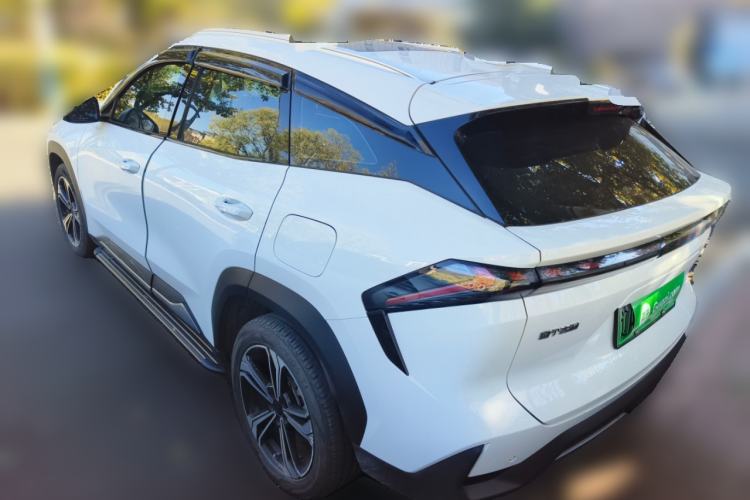 Used  L7 2023 1.5T 115 km Starship
