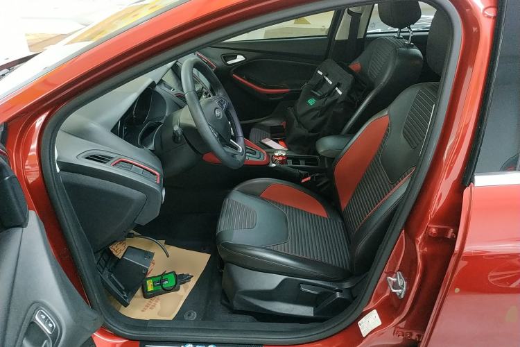 Used Ford Focus 2020 Hatchback Classic 1.5L Automatic Trendy Model