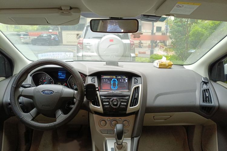 Used Ford Focus 2012 Sedan 1.6L Automatic Comfort Model
