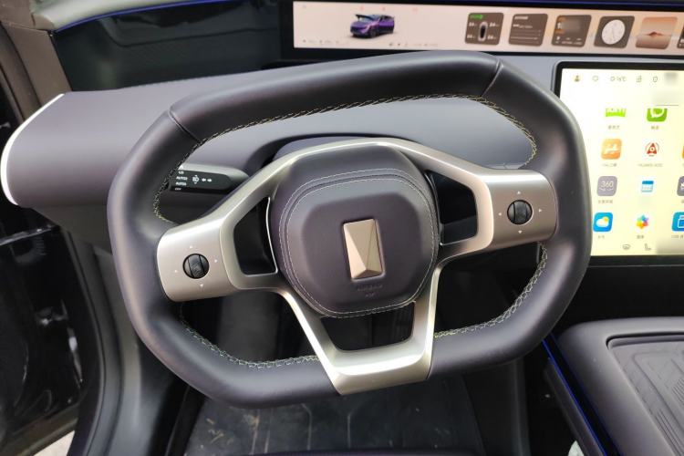 Used  07 2024 Max Extended-Range Edition
