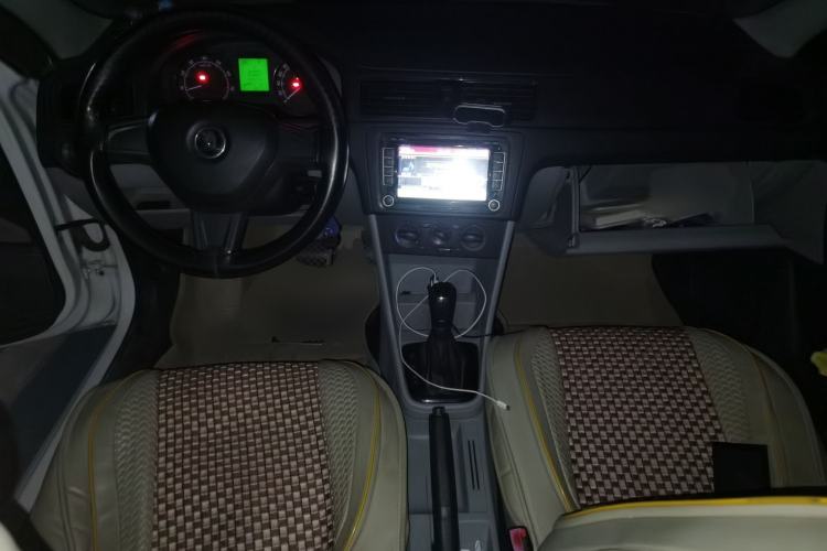 Used Skoda Rapid 2013 1.6L Automatic Smart Selection Model
