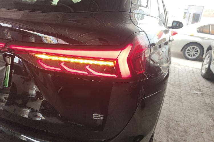 Used  E5 2023 1.5L DE-i 100KM Zhenxiang Edition 7-Seater
