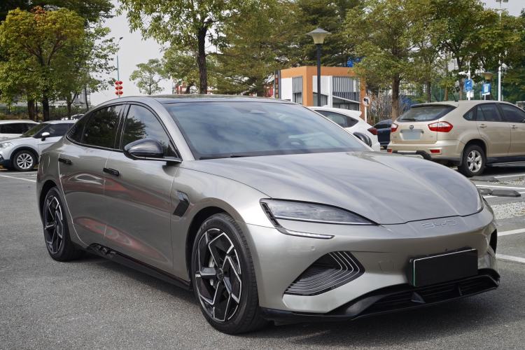 Used BYD Seal 2022 700 km Long-Range Rear-Wheel-Drive Version
