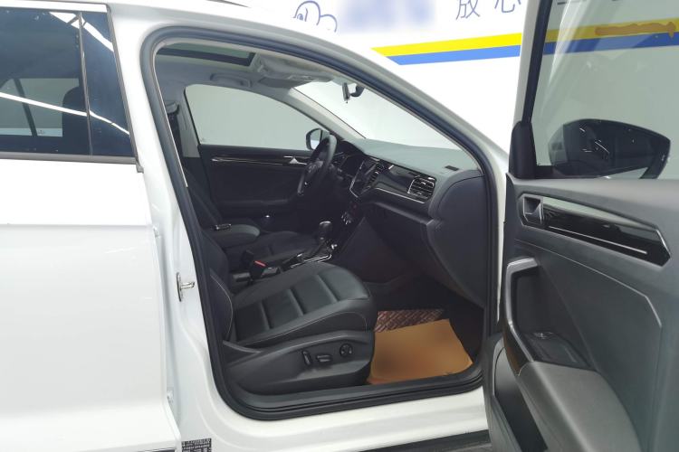 Used Volkswagen T-ROC 2022 280TSI DSG Two-Wheel Drive Elite PLUS