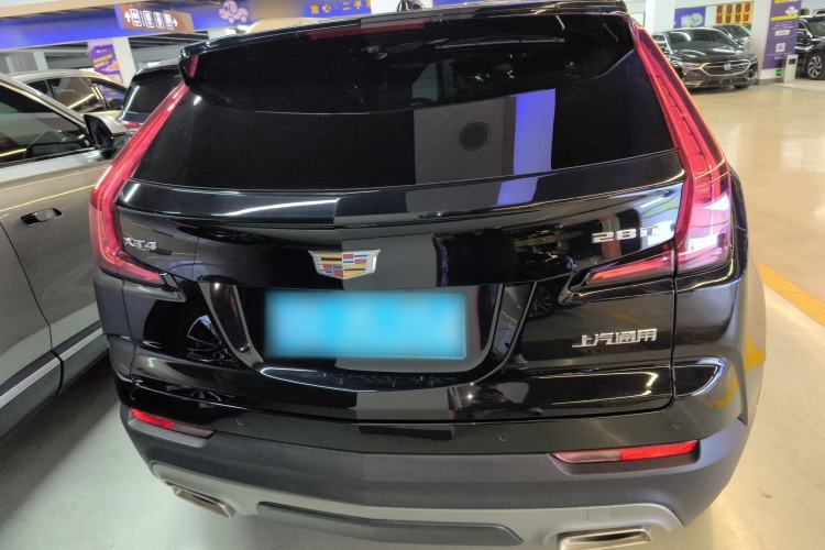 Used Cadillac XT4 2022 28T Two-Wheel-Drive Luxury Version
