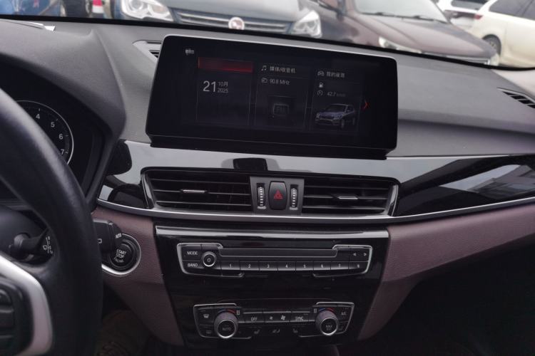 Used BMW X1 2020 sDrive25Li Leading Model
