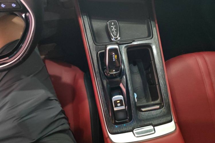 Used Dongfeng Aeolus Yixuan MAX 2021 1.5T Ultra-Stylish Trendsetter Edition
