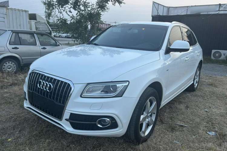 Used Audi Q5 2017 Plus 40 TFSI Ambition Model
