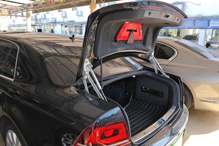 Used Volkswagen Phaeton 2015 3.0L Smart Edition