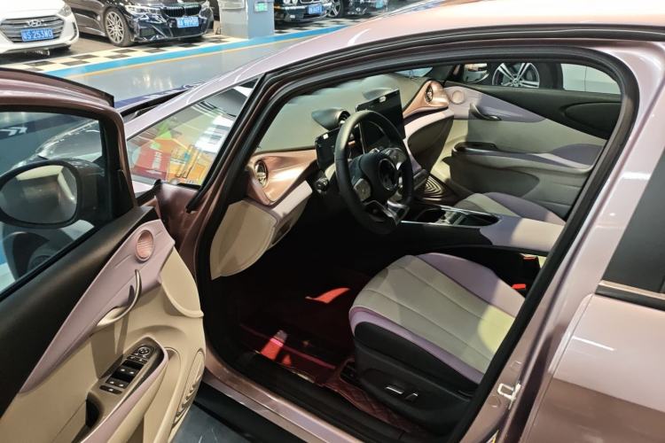 Used BYD Dolphin 2021 405 km Fashion Edition
