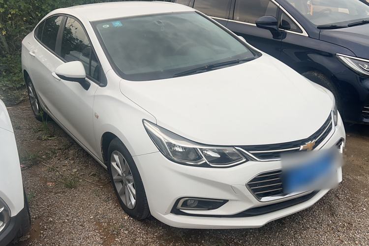 Used Chevrolet Cruze 2017 1.5L Manual Pioneer Edition
