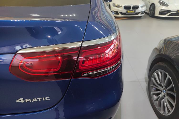 Used Mercedes-Benz GLC Coupe 2021 GLC 260 4MATIC Coupe SUV
