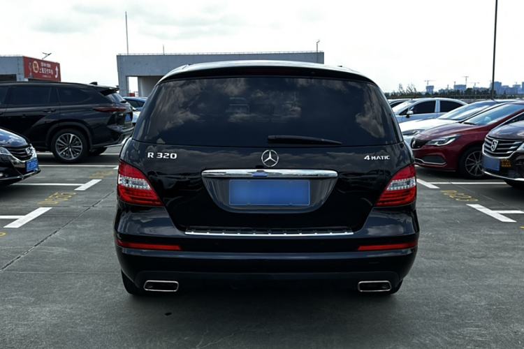 Used Mercedes-Benz R-Class 2017 R 320 4MATIC Business Edition Prestige Model