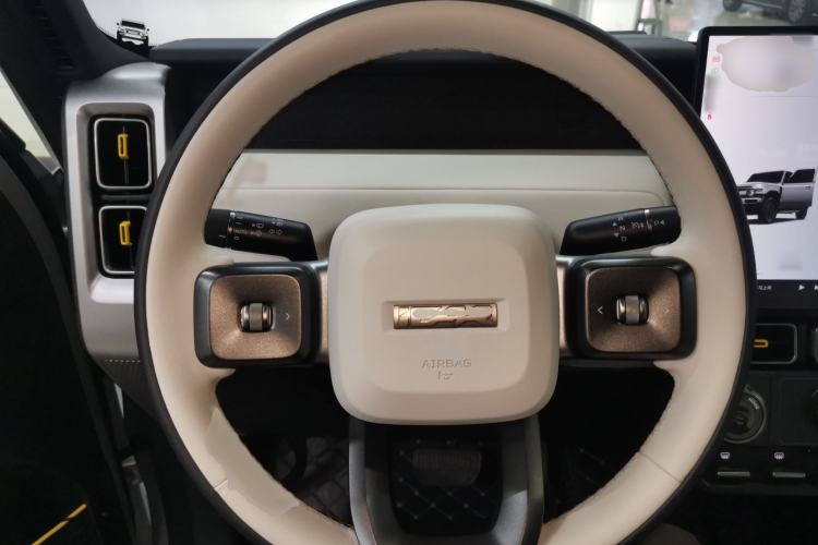 Used  V23 2025 401 Two-Wheel Drive Intelligent Driving Version