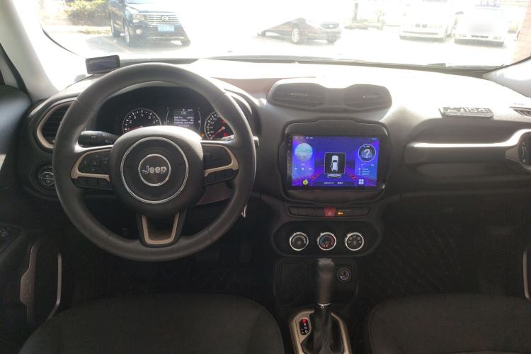 Used  Renegade 2017 180T Automatic Kinetic Edition+