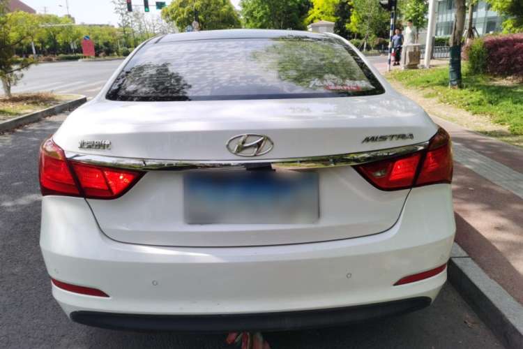 Used Hyundai Mistra 2014 1.8L Automatic Smart GLS
