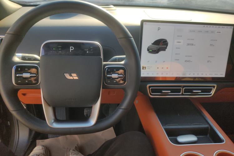 Used Li Auto L8 2023 Air model
