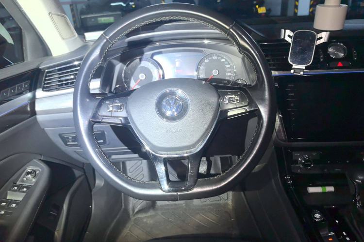 Used Volkswagen Phideon 2018 Revised Version 380TSI Two-Wheel Drive Business Edition
