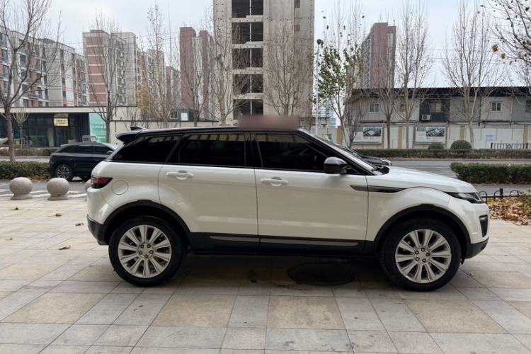 Used Land Rover Range Rover Evoque 2018 240 PS SE Smart Brilliance Edition
