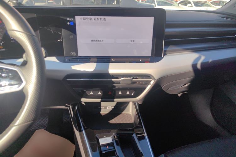 Used Volkswagen Lamando 2023 Lavida L 280TSI DSG Cool & Spicy Edition
