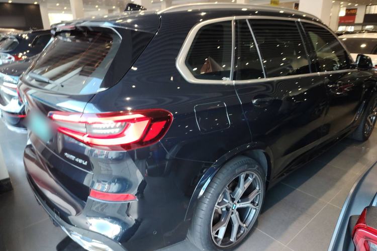 Used BMW X5 2022 Restyled xDrive 40Li M Sport Package

