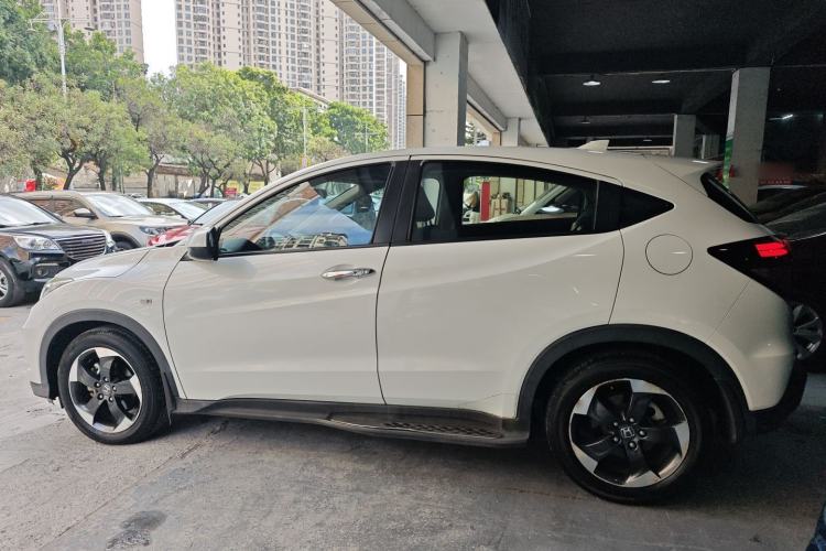 Used Honda Vezel 2017 1.8L CVT Front-Wheel Drive Pioneer Edition
