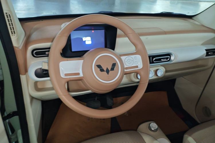 Used Wuling Hongguang MINIEV 2024 3rd Generation 215km Youth Edition
