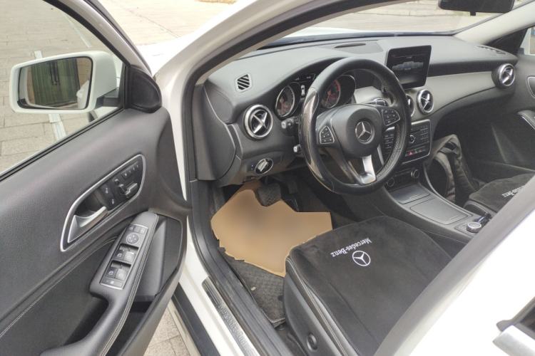 Used Mercedes-Benz GLA 2017 GLA 200 Fashion Model
